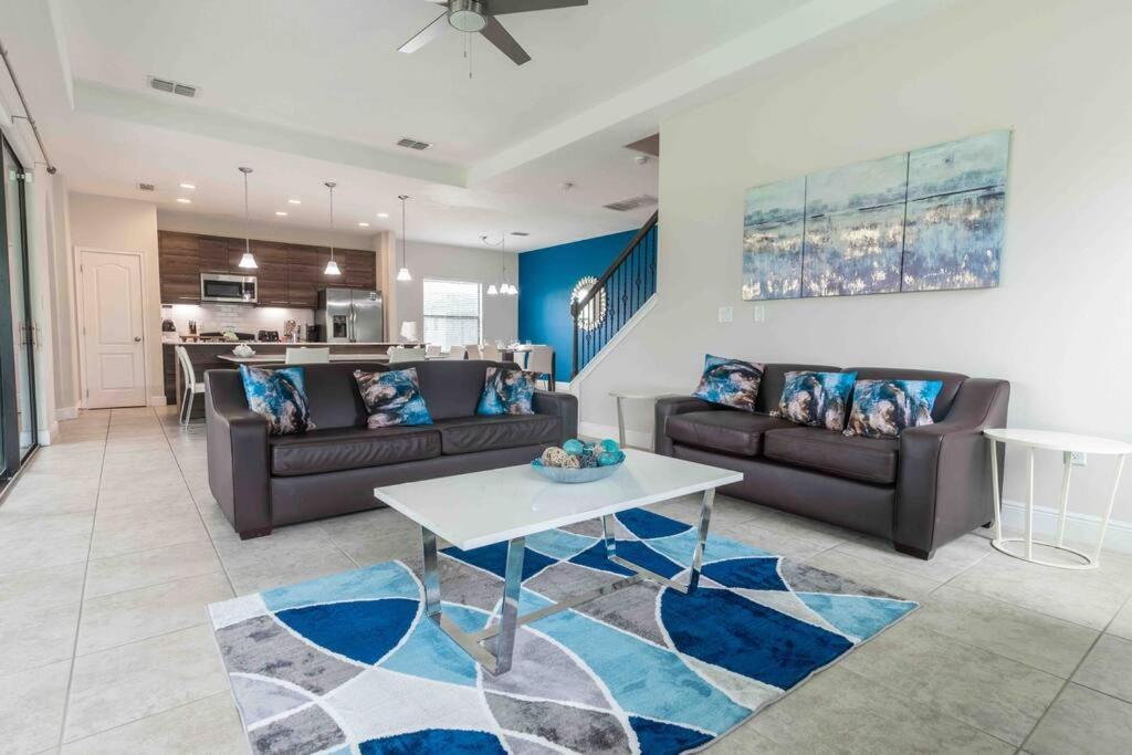 Spacious 6bdrm Near The Attractions!! Haines City