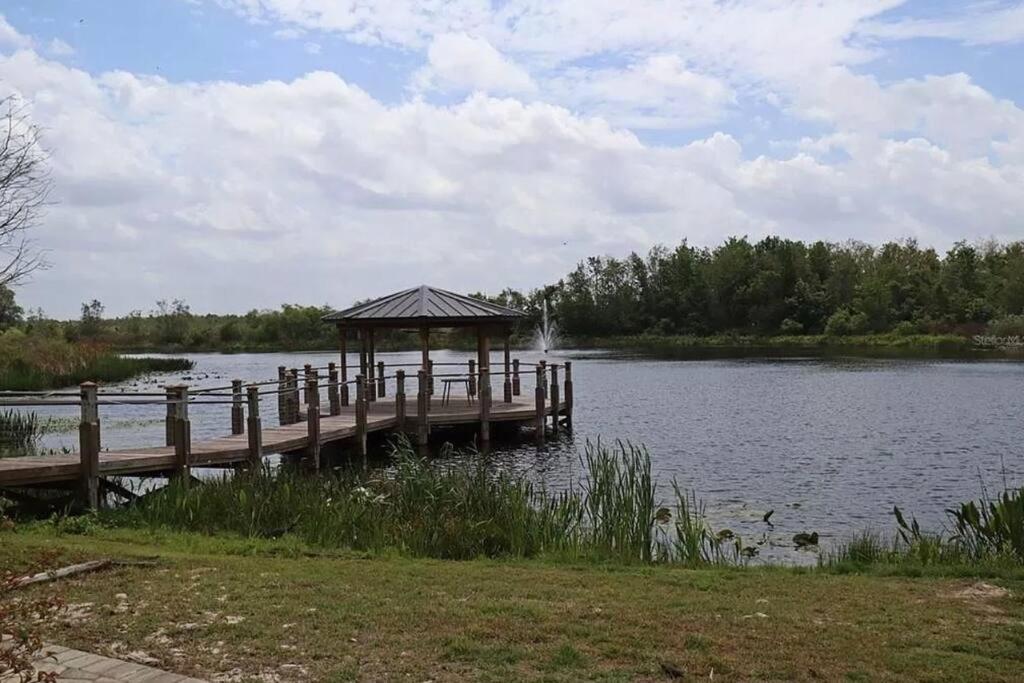 Spacious 6bdrm Near The Attractions!! Haines City