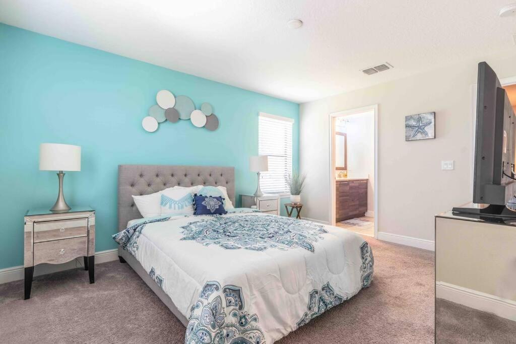 Spacious 6bdrm Near The Attractions!! * Haines City